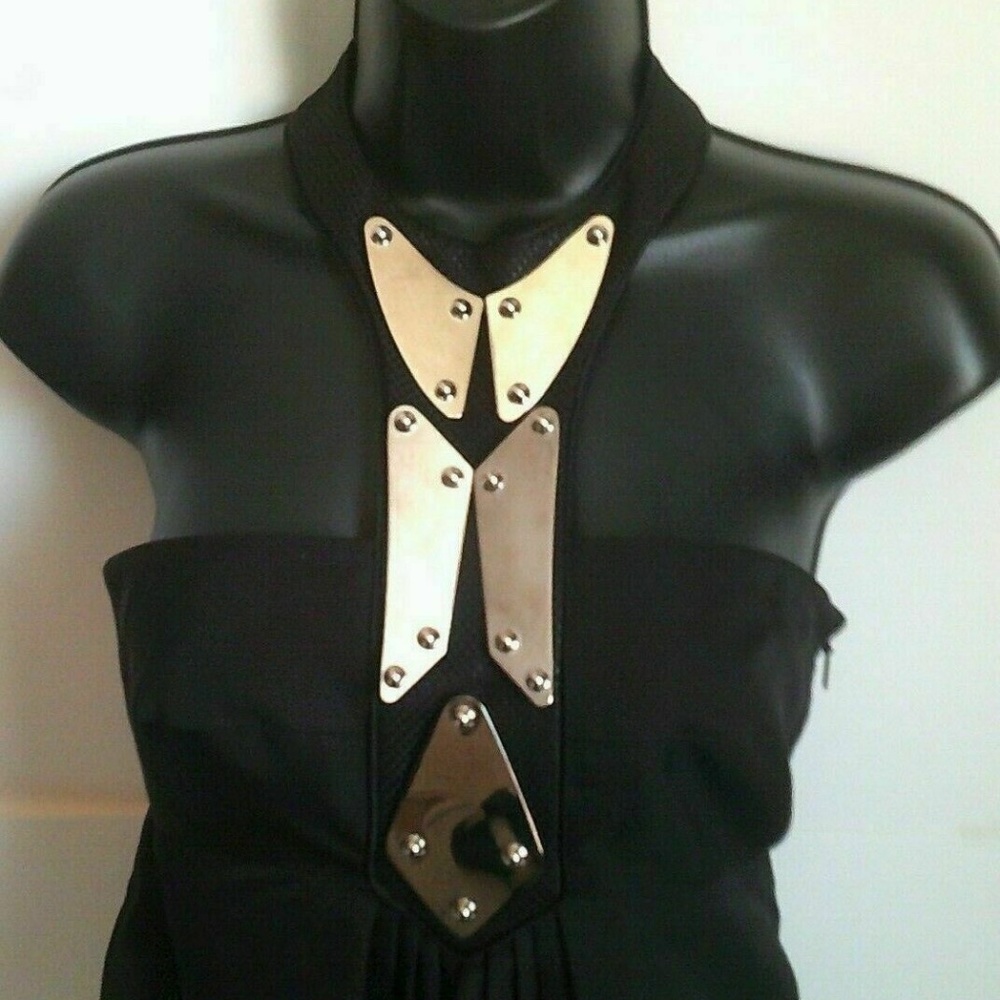 GUCCI Radzmire Black Placque Dress w/ Chrome Detail Size 2 (US) 38 (Italian) NWT